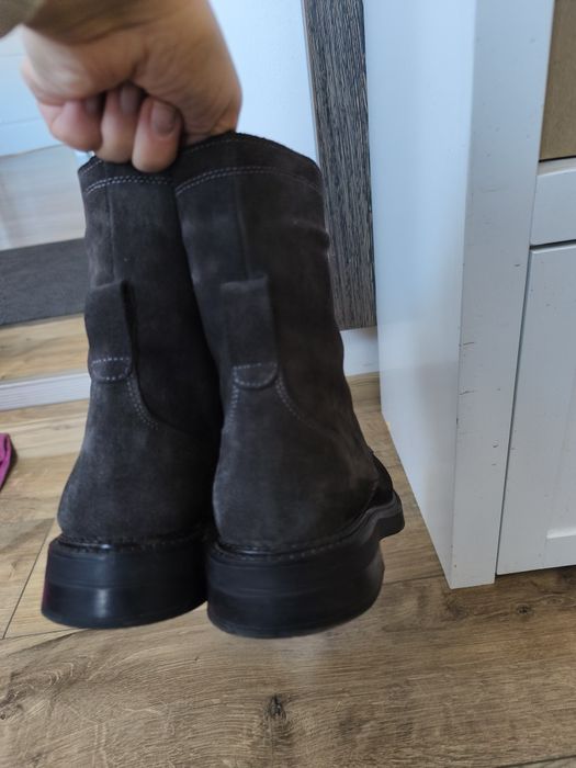 Ghete piele intoarsa 37