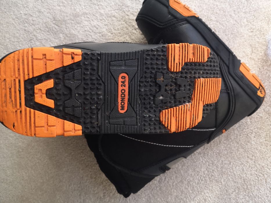Boots Niedecker 24