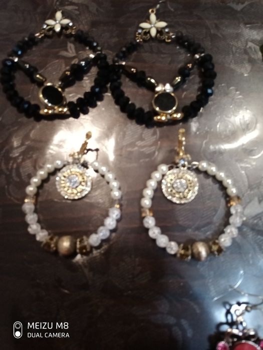 Различни видове обици