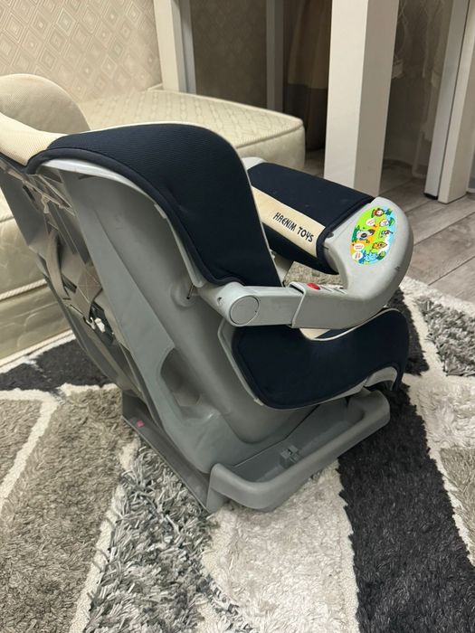 Детское кресло отличного качества