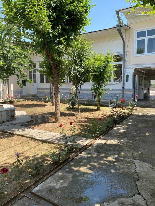 Мукимий ул.Эхтиром (Выборгская) 144 я школа 13.4 соток фасад 40 метров