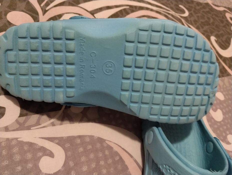 Детски сандали и чехли