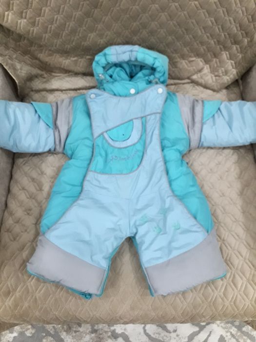 Продаю комбенизон для малыша