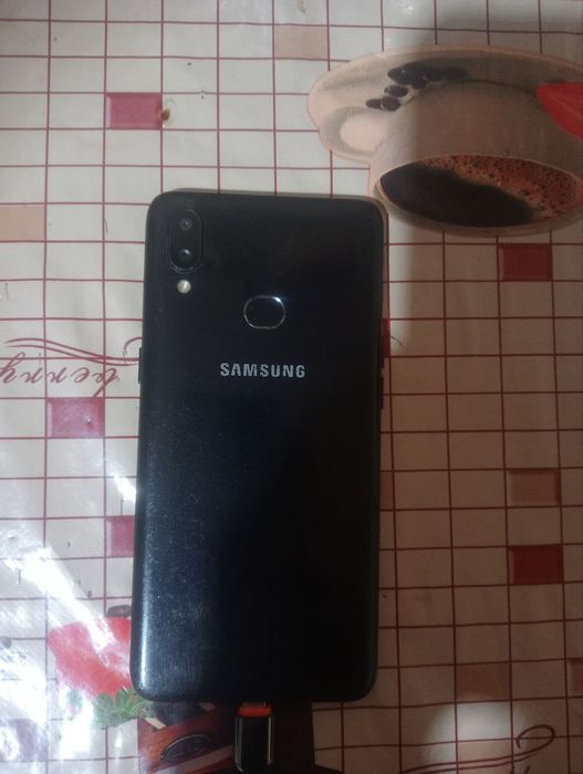 Продается телефон СРОЧНО