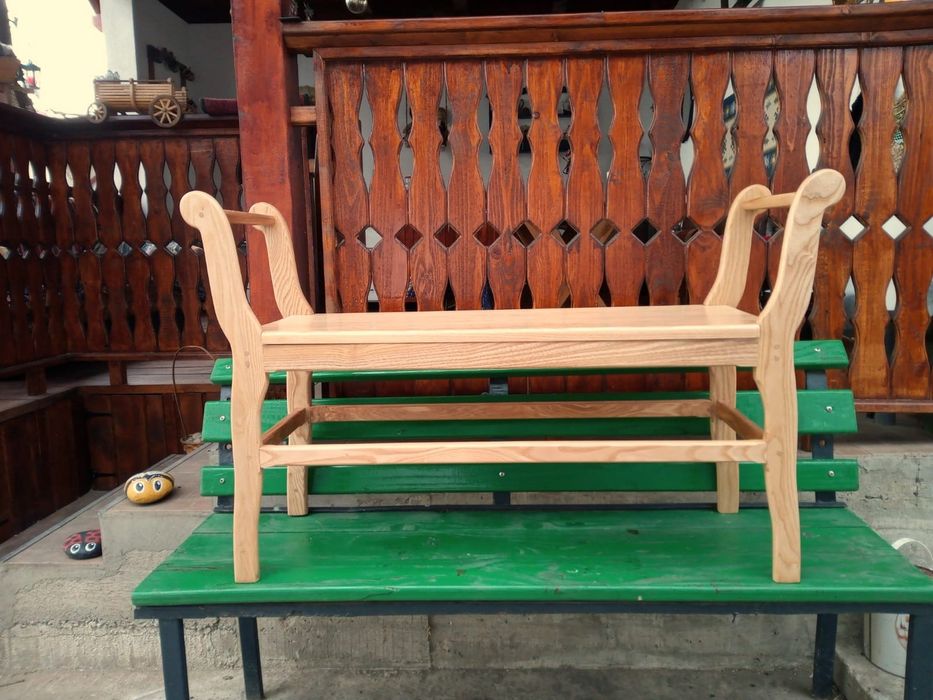 Banca din lemn masiv