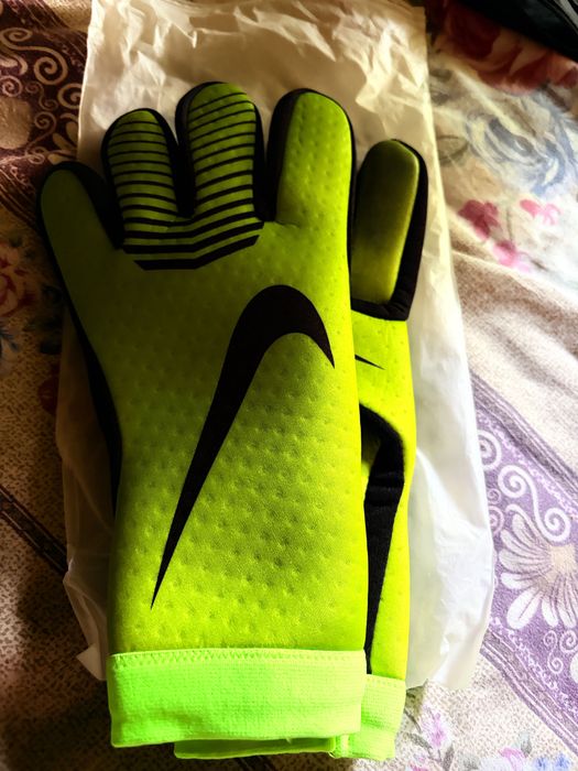 Вратарские перчатки Nike original