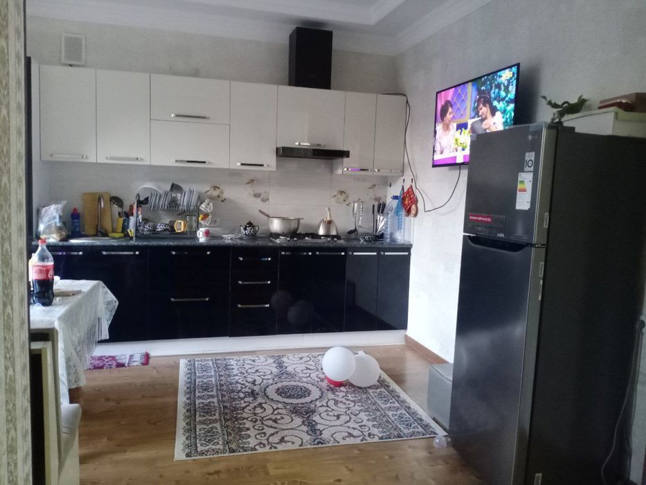 2 etajli fayzli xonadon