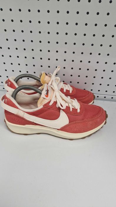 Оригинални дамски маратонки- Nike Waffle Debut