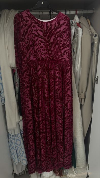 Продаются платья новый