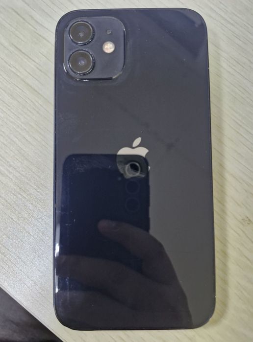 Айфон 12 и Самсунг вотч 6 классик 43 мм iPhone 12 Samsung watch 6