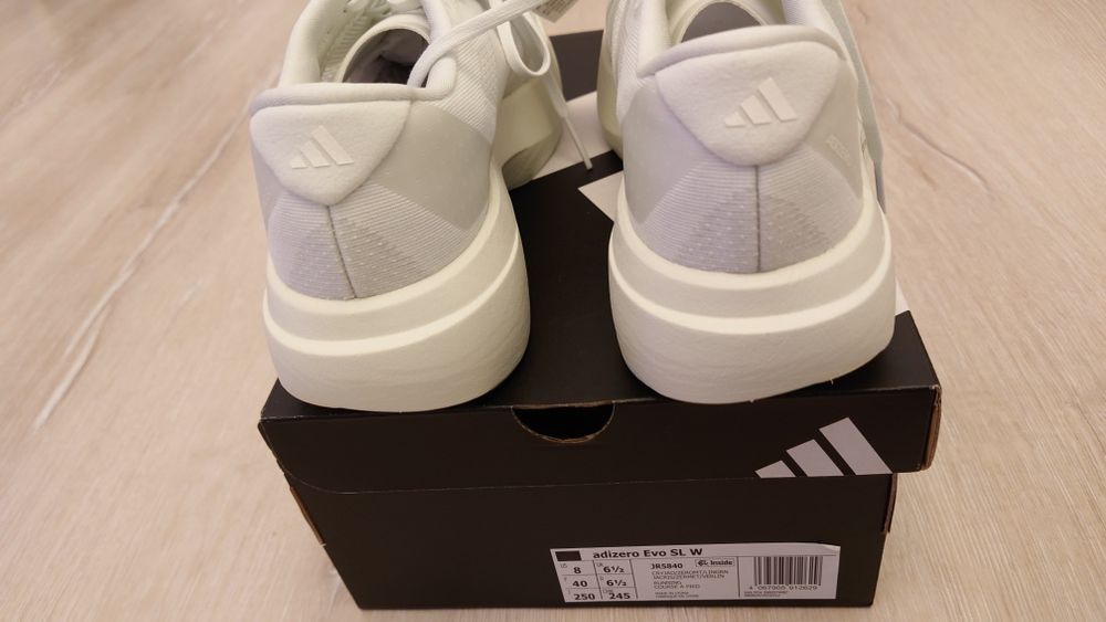 ADİDAS ADİZERO LİGHTSTRİKE PRO с Continental супер меки ,леки и ДИШАШТ