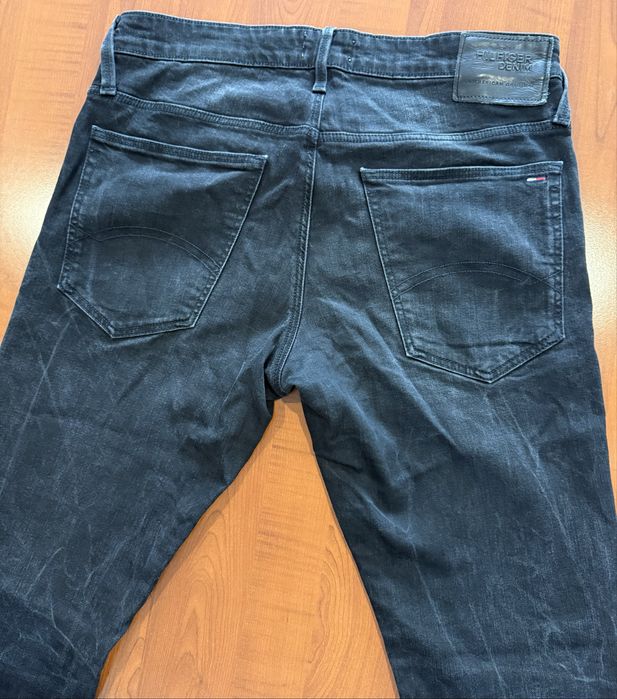 Мъжки дънки Tommy HILFIGER