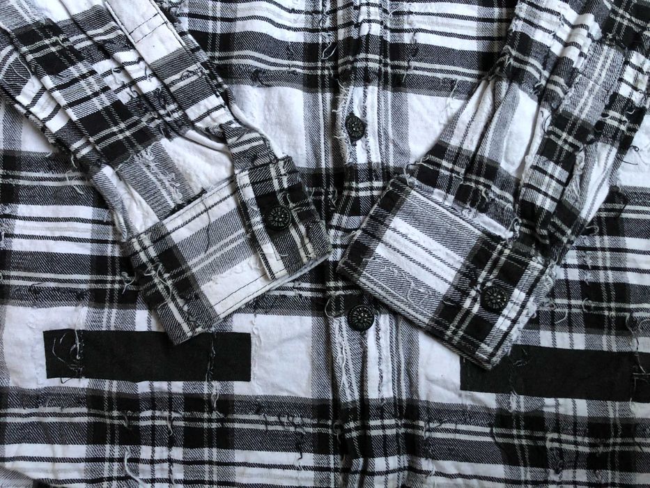 Off White Distressed shirt L