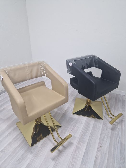 Парикмахерское кресло