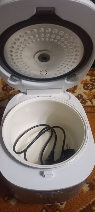 Продам мультиварку 15 000 тг.