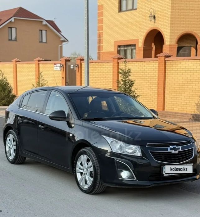 Продам авто Шевроле круз 1.8