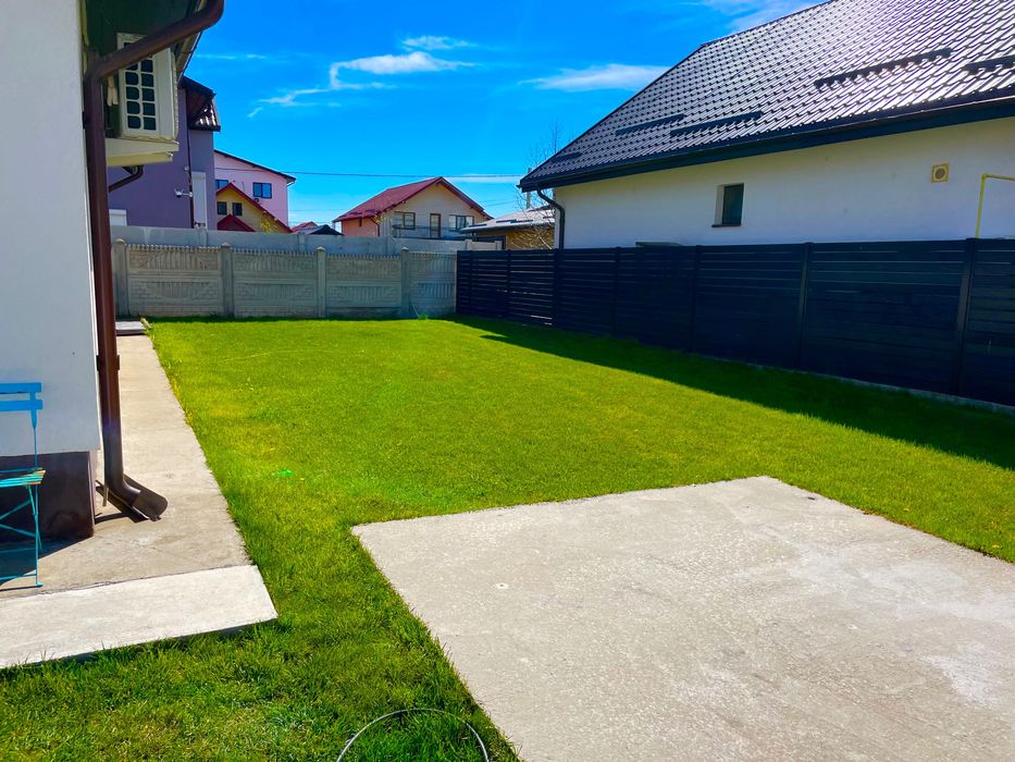 Vând casă Magnolia