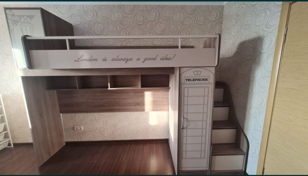 Кровать двухъярусная