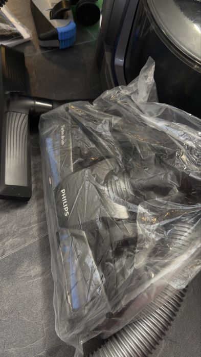 Aspirator Philips fara sac