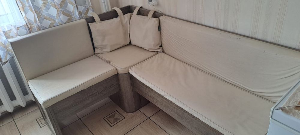 Продам кухонный уголок