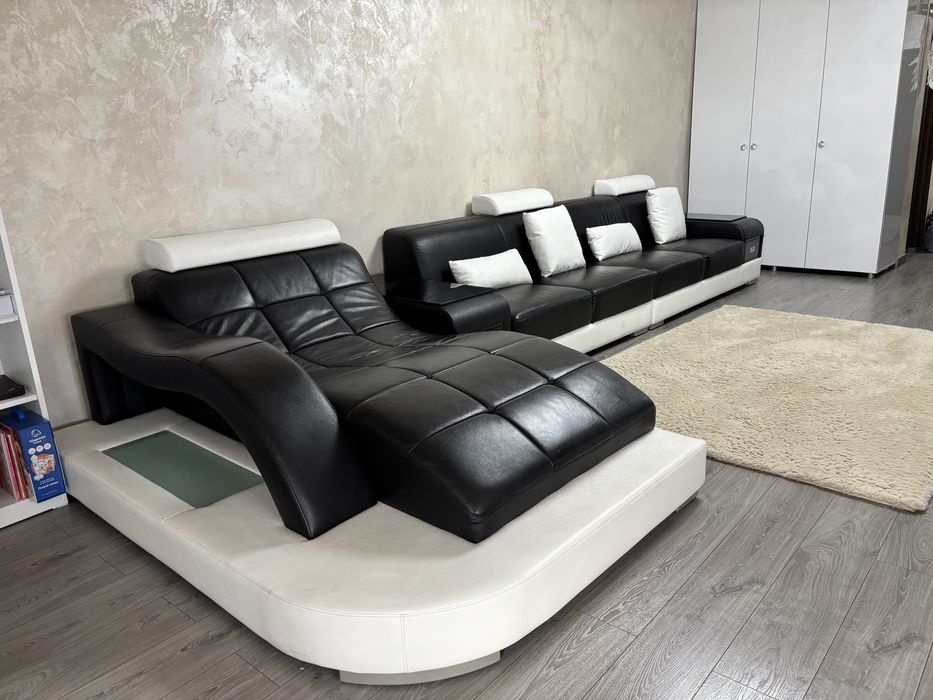 Canapea cu colt modulara