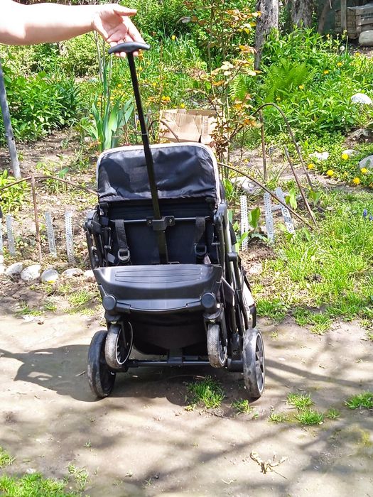 Коляска прогулочная