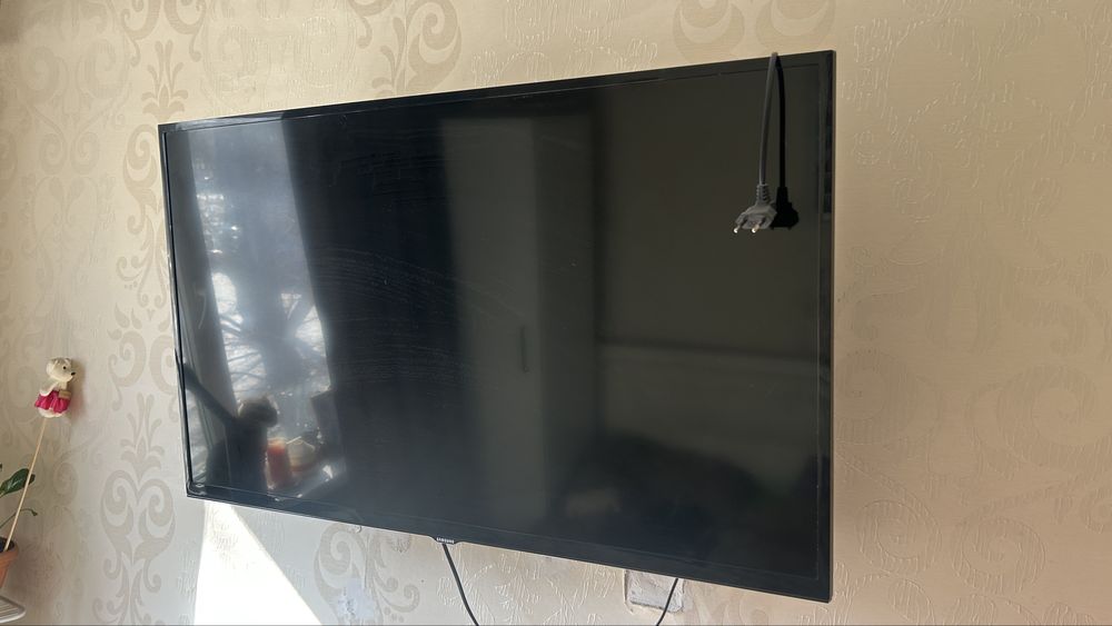 Продам телевизор Samsung 40"