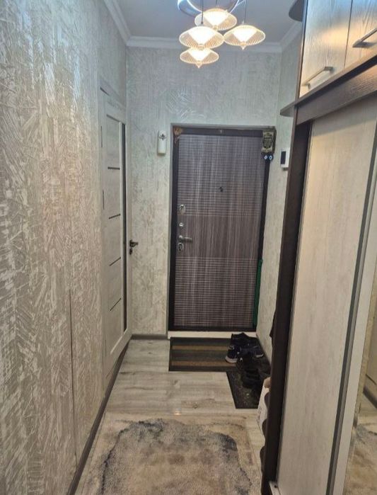 Продаю 1 в 2-х комнатную квартиру Сергели 1