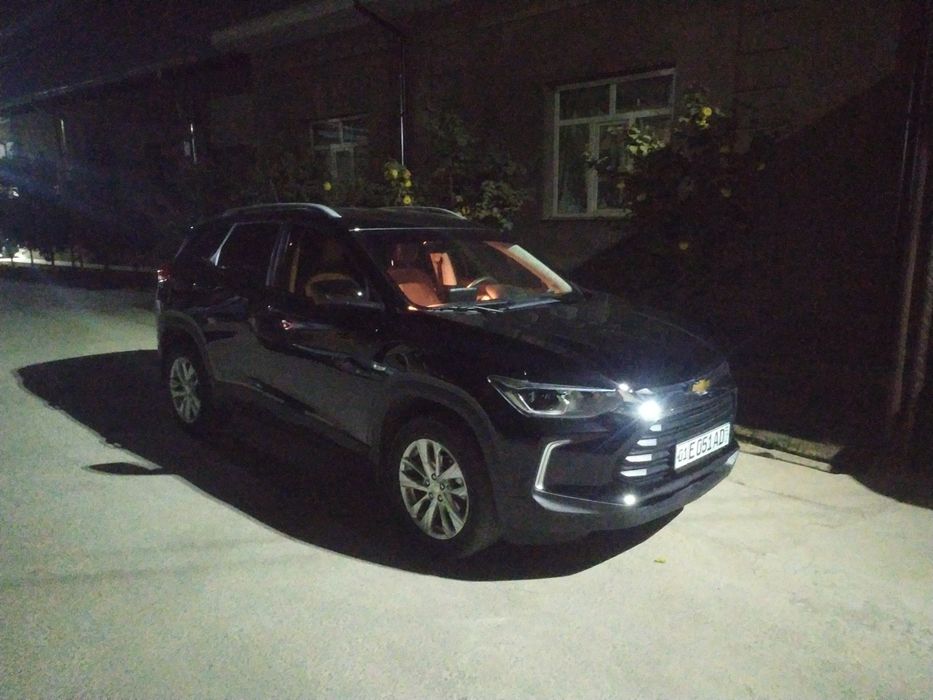 Tracker 2 LTZ. Qora. Ideal. Sotiladi