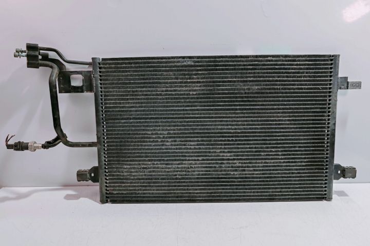 Radiator Clima  8D0260401G Volkswagen VW Passat B5.5 (facelift)