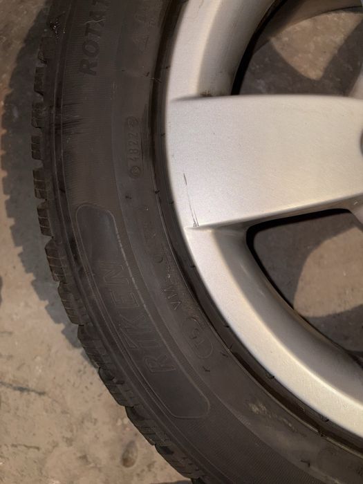 Комплект Зимни гуми с джанти за BMW 215/65/ 16