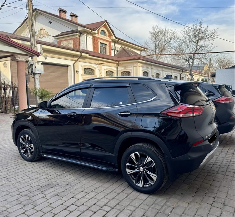 Tracker 2 Premier Plus 2024