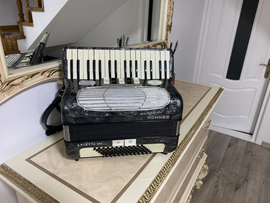 Acordeon Hohner 72 basi