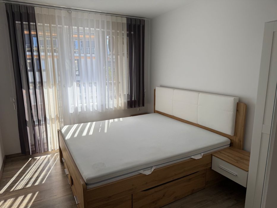 Дава се под наем Двустаен апартамент в Асеновград - 65 кв.м за 357 € - Снимка #1