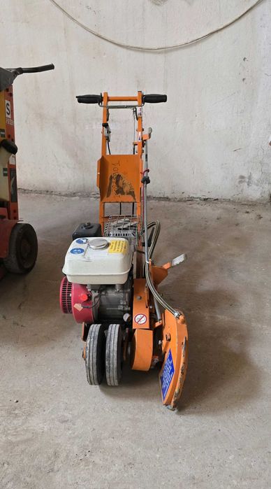 Masina taiat decupat beton asfalt Husqvarna avans automat motor 2 cili