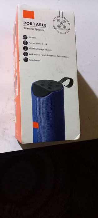 Блютуз калонка...