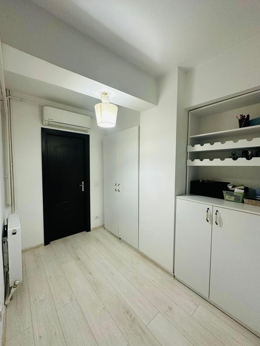 Inchiriez Apartament 2 camere ultracentral complet utilat zona BIG