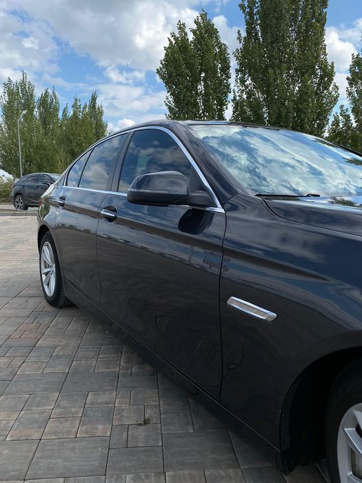 Продам BMW 528i 2015г