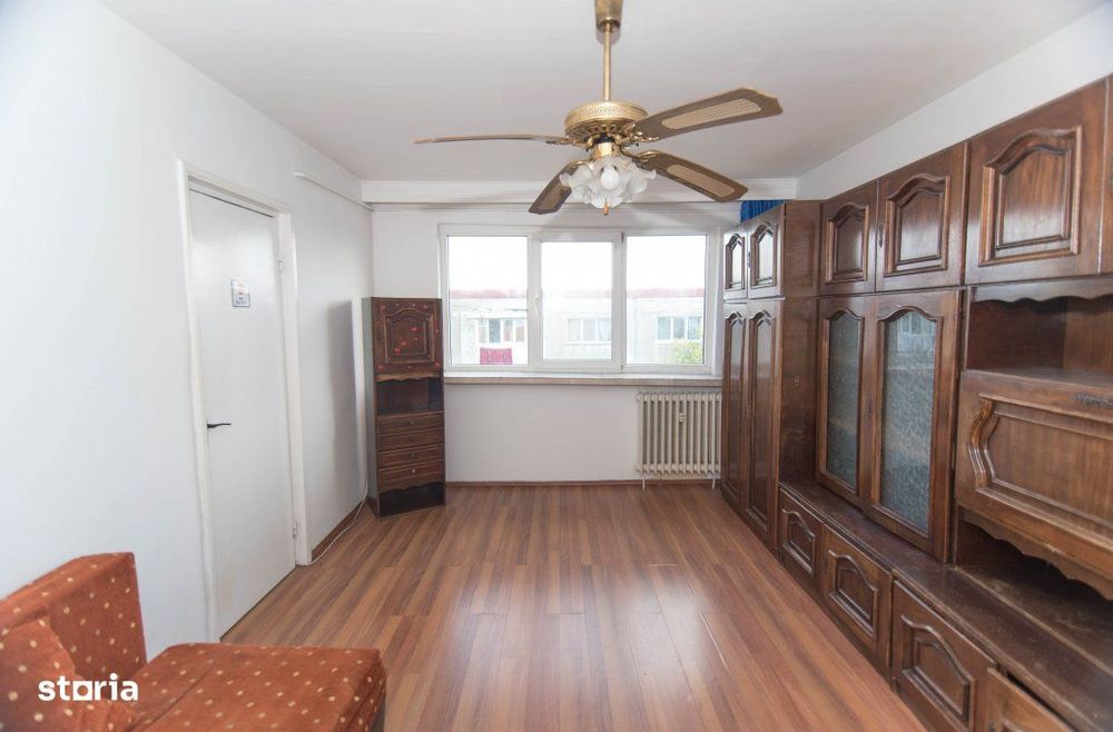 Apartament 2 camere Banat, langa Liceul Barbu, Pitesti. Comision 0%