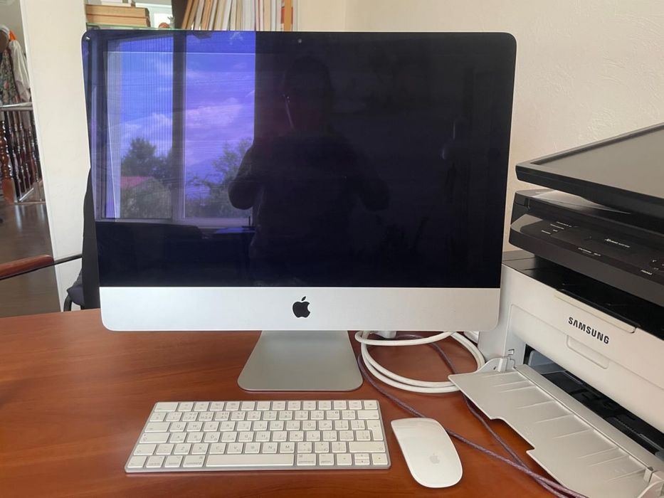 Apple іМас 21.5" (2017 года выпуска)