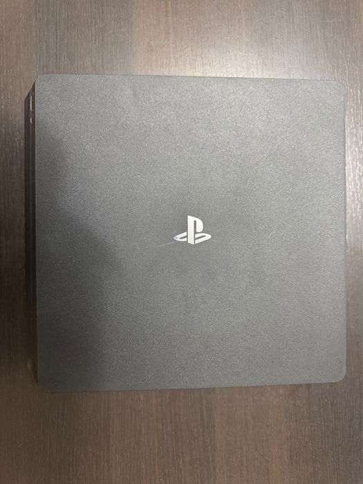 PS4 Slim 1TB jocuri+2 controllere