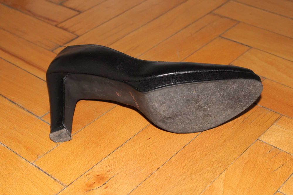 Елегантни дамски токчета labele creation, №40, стелка: 26 см. ток: 9см