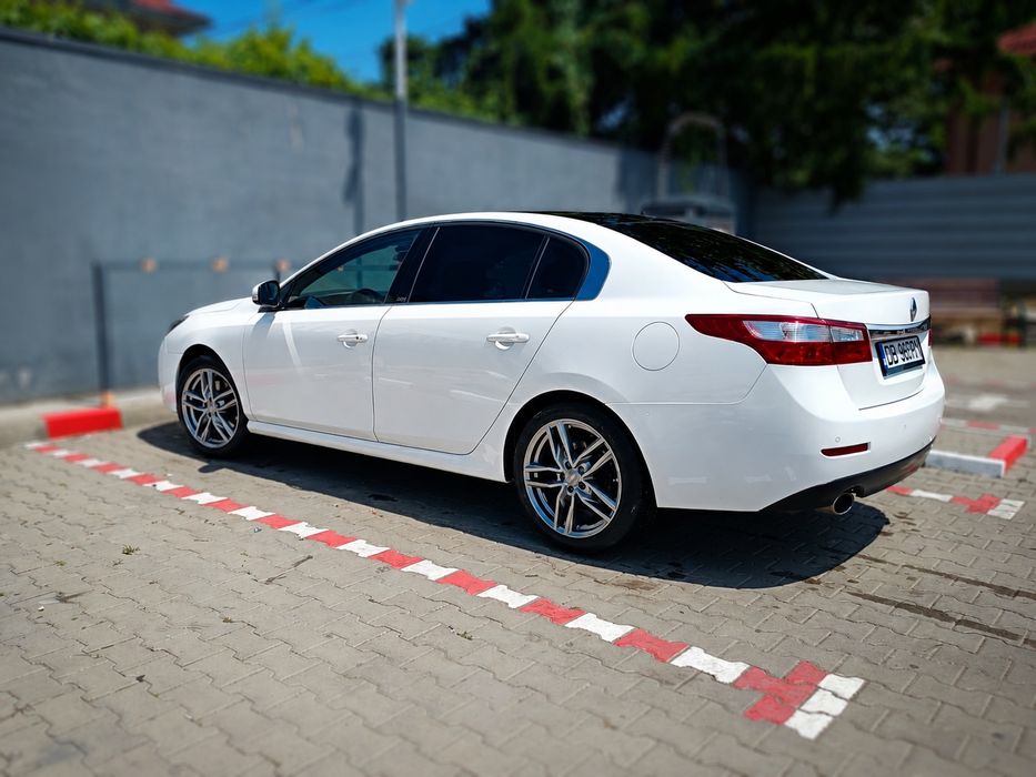 Renault Latitude