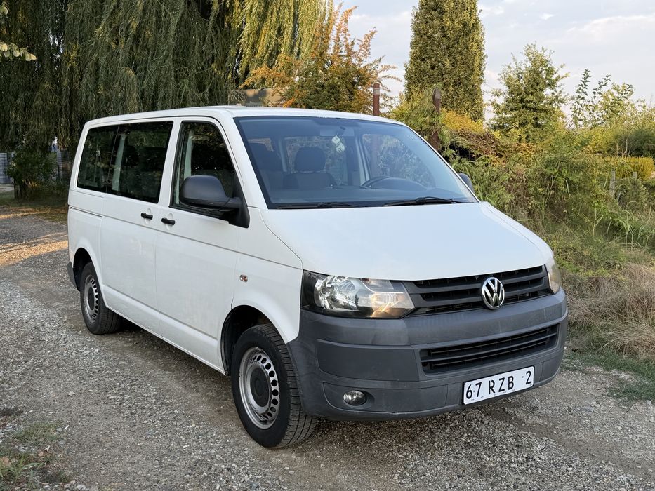 VW Transporter T5 2.0 Tdi Euro 5 cu 8+1 Locuri