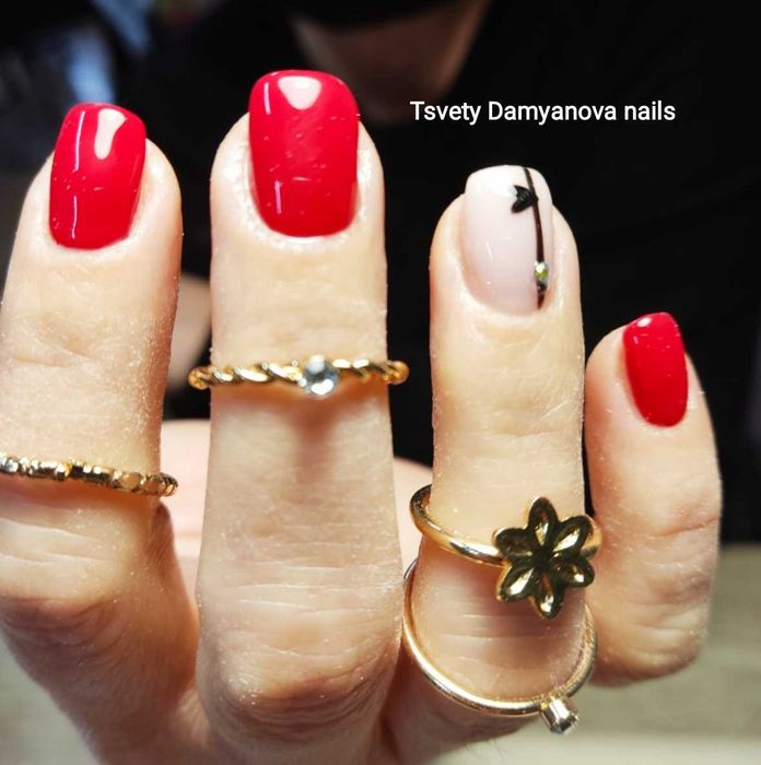 Курсове маникюр, ноктопластика, педикюр