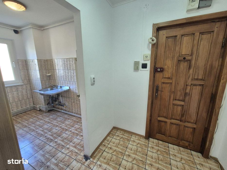 Oferta 2 Camere semidecomandat Centrul Civic Str.Harmanului Etajul 3