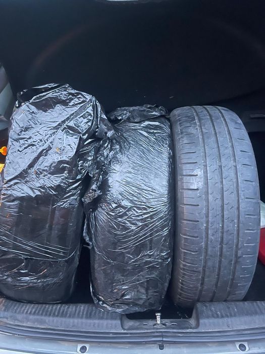 Vând anvelope mărimea 185/65/R 15