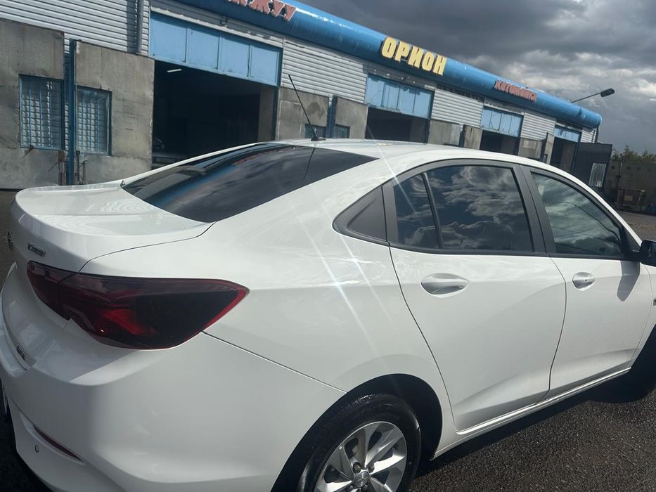 Шевроле оникс 2024