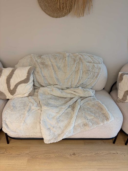 Canapea modulara din boucle crem