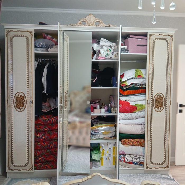 Шкаф в хорошем состоянии